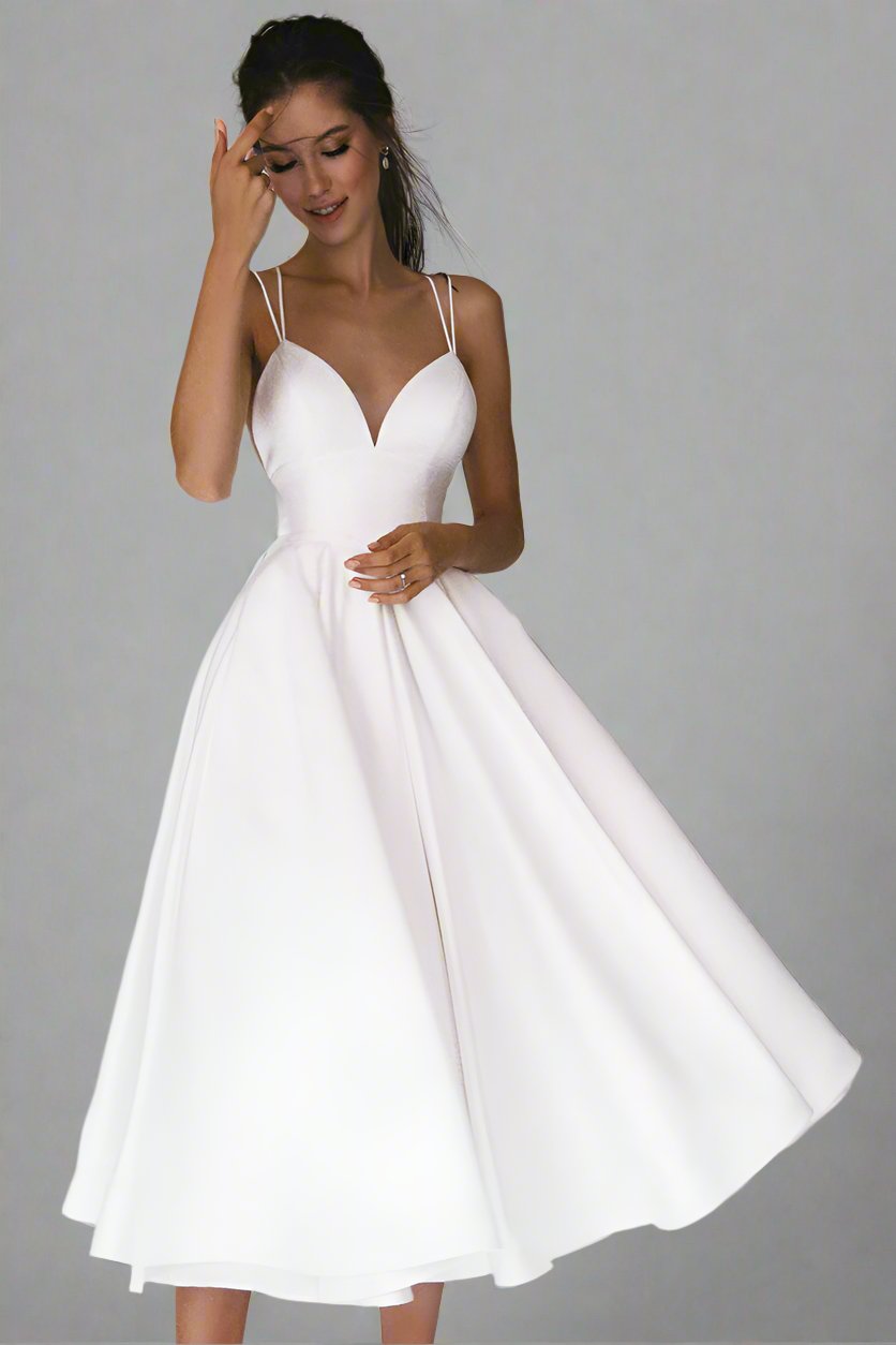 Elegantes Brautjungfernkleid Damen mit V-Ausschnitt & fließendem Stoff