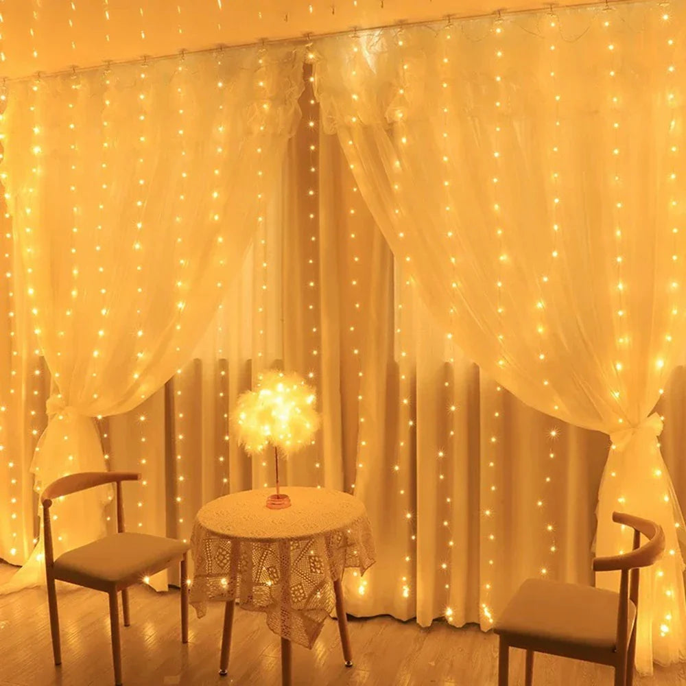 Illurex LED světelný závěs Vánoce – 8 režimů, vodotěsný a úsporný