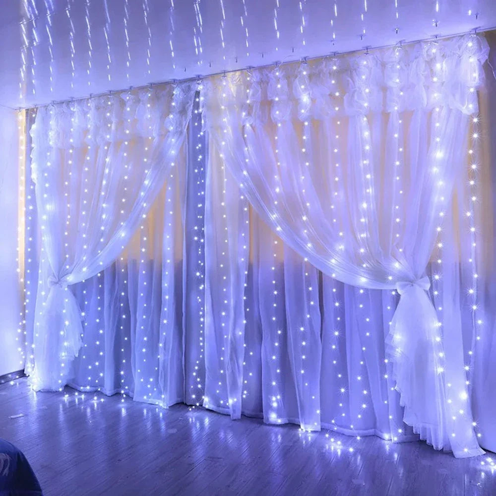 Illurex LED světelný závěs Vánoce – 8 režimů, vodotěsný a úsporný