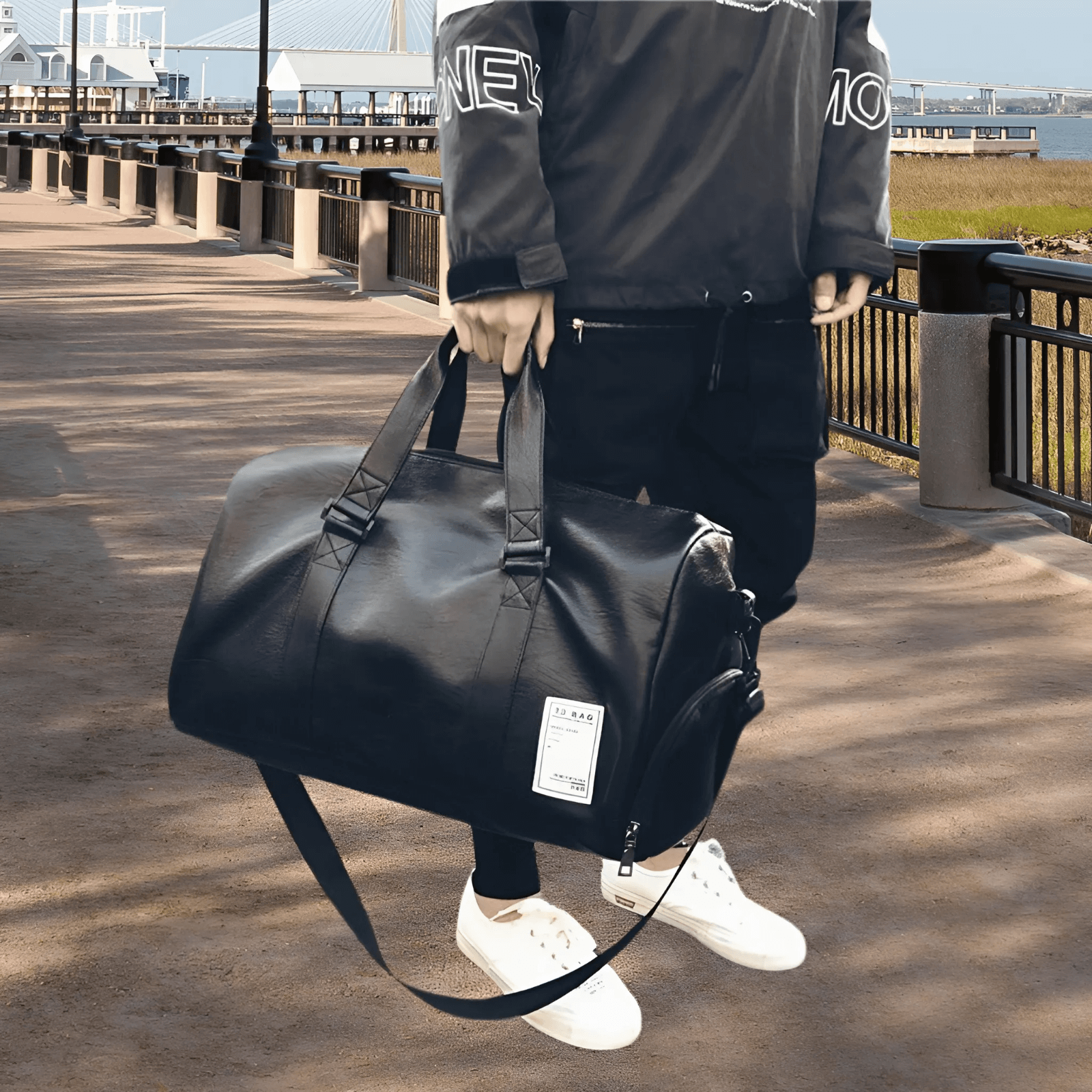 Devako GymBag | Leichter Outdoor-Trainingsrucksack mit wasserdichtem Material und Reißverschluss