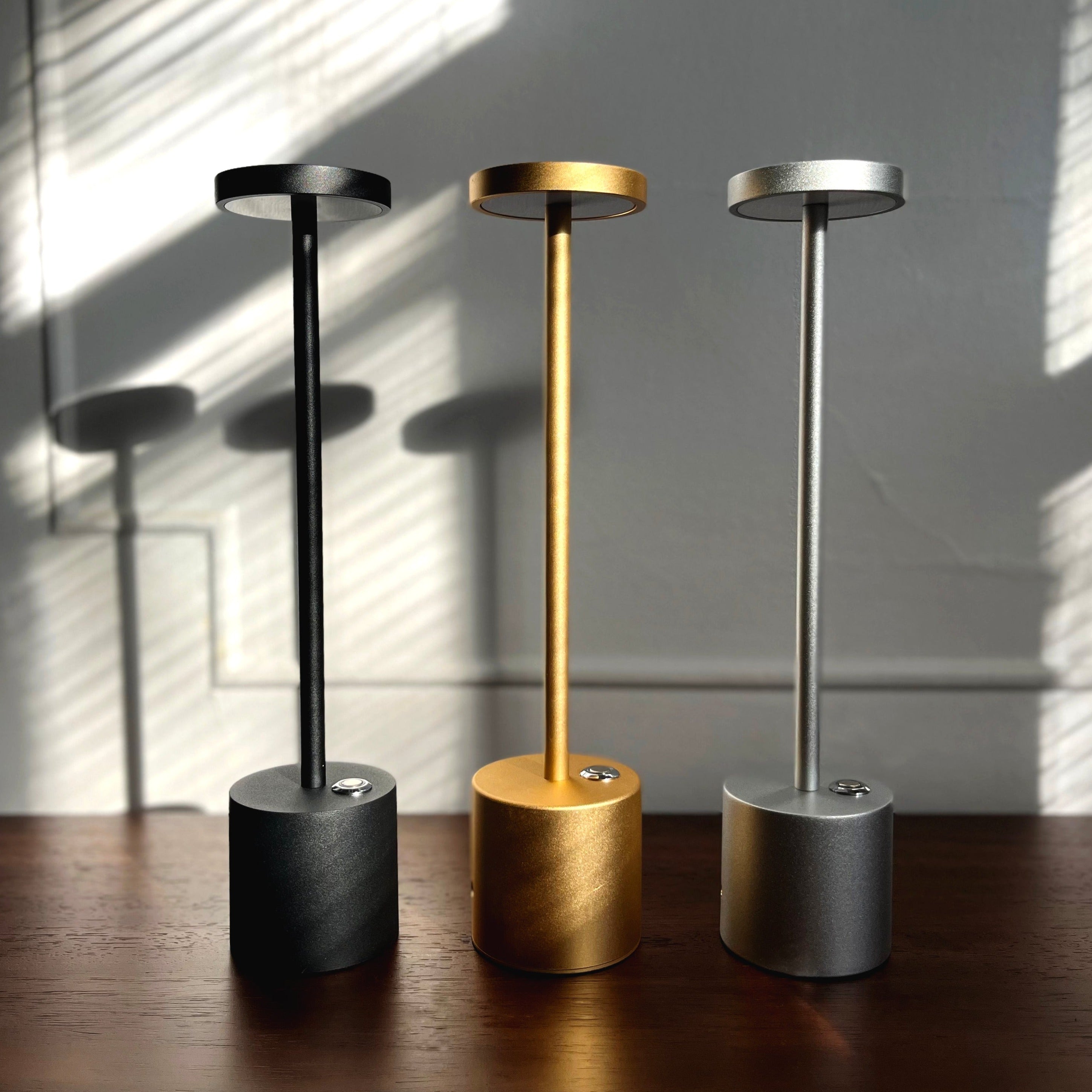 Lumivio – Trådløs LED-bordlampe med dæmpning, metal, bærbar