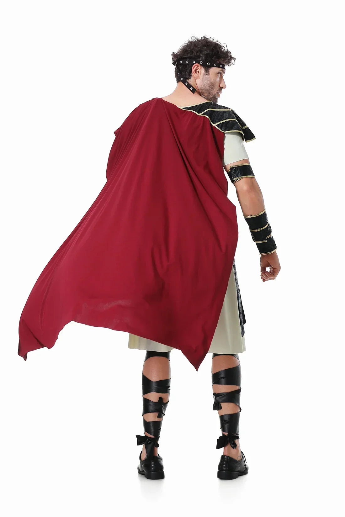 Knightoria Mittelalterliches Ritterkostüm – Schwarz-Gold Cosplay für Herren