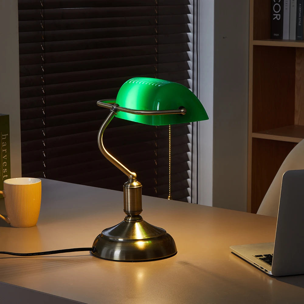 LumiBank – Moderne Banker-Schreibtischlampe mit 3 Lichtfarben & Drehschirm