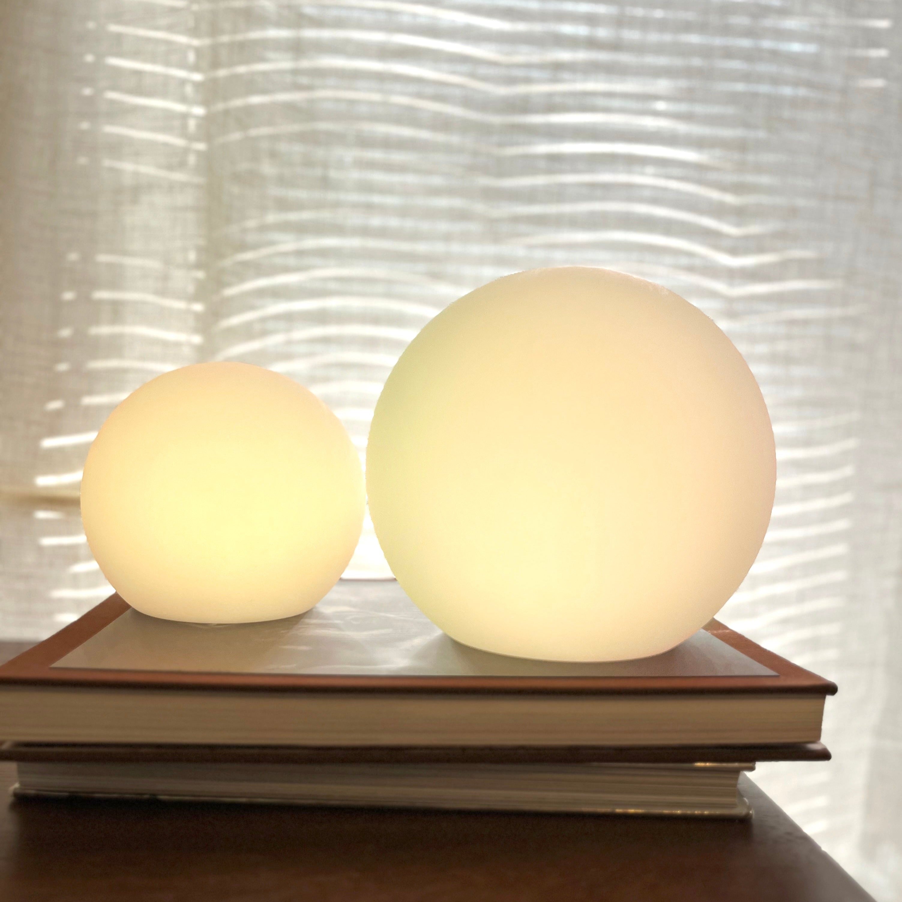 Lunavo – Trådløs LED-måne bordlampe med batteri 16 farver – Indendørs & Udendørs