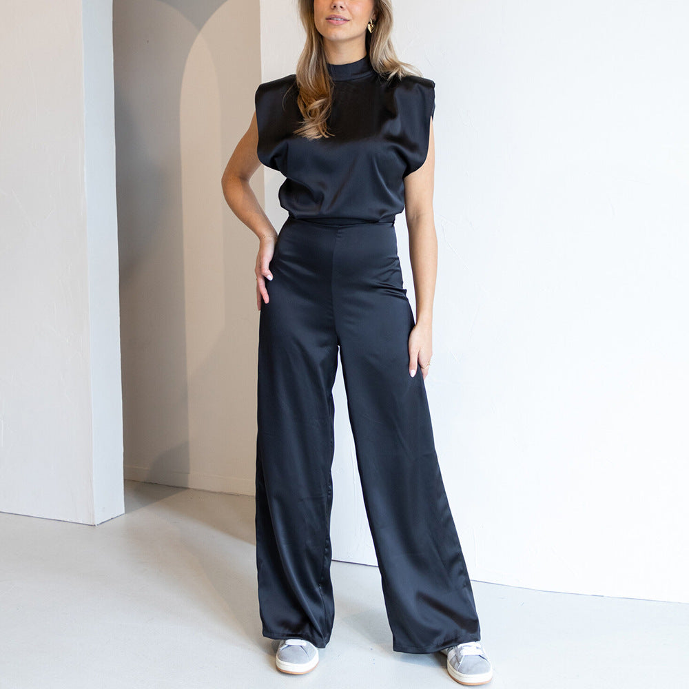 Jumpsuit – Satinartige Stoffqualität, Ärmelloses Design & Weit Geschnittene Beine