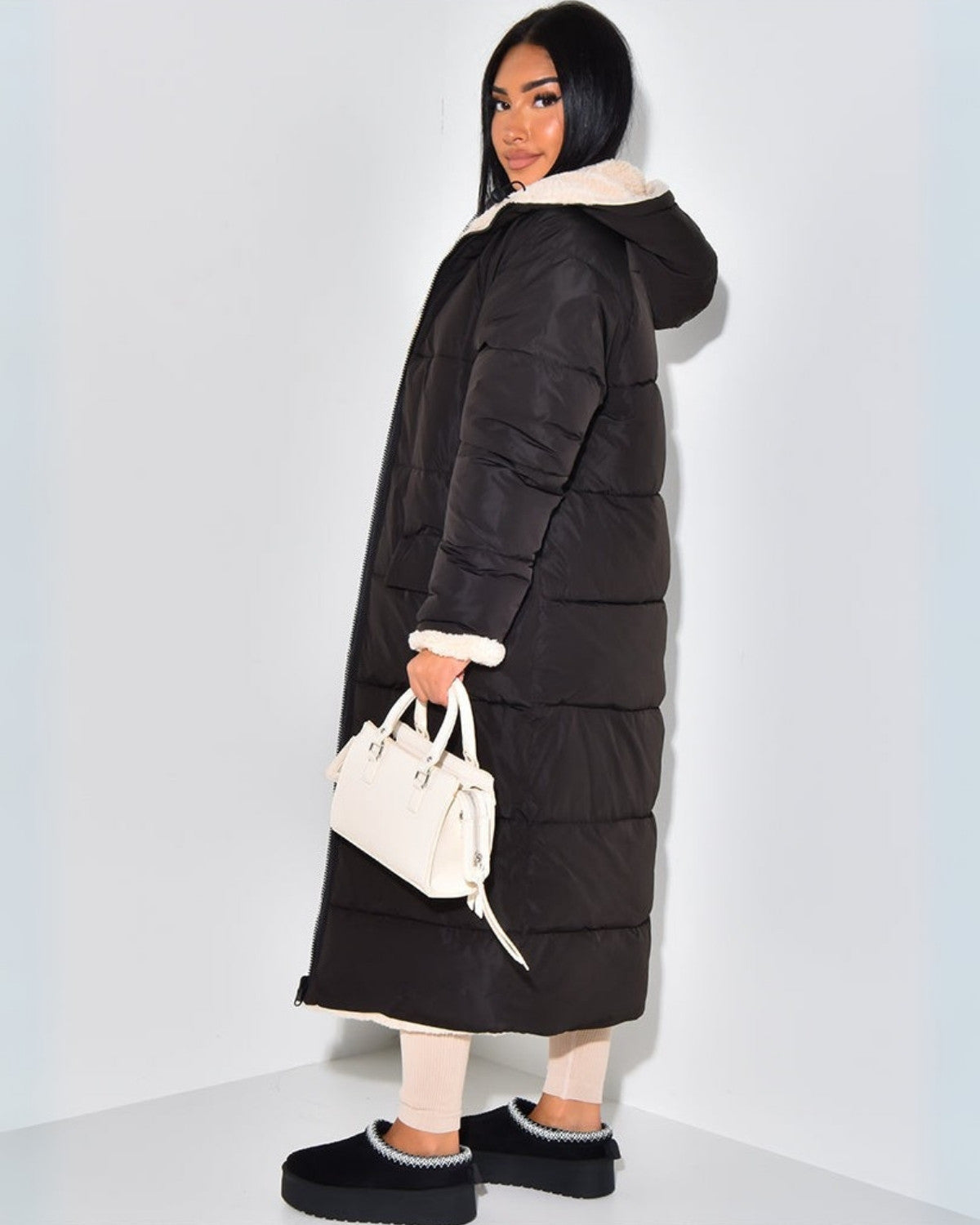 Dames Omkeerbare Winterjas – Dubbelzijdig Design met Flatterende Pasvorm