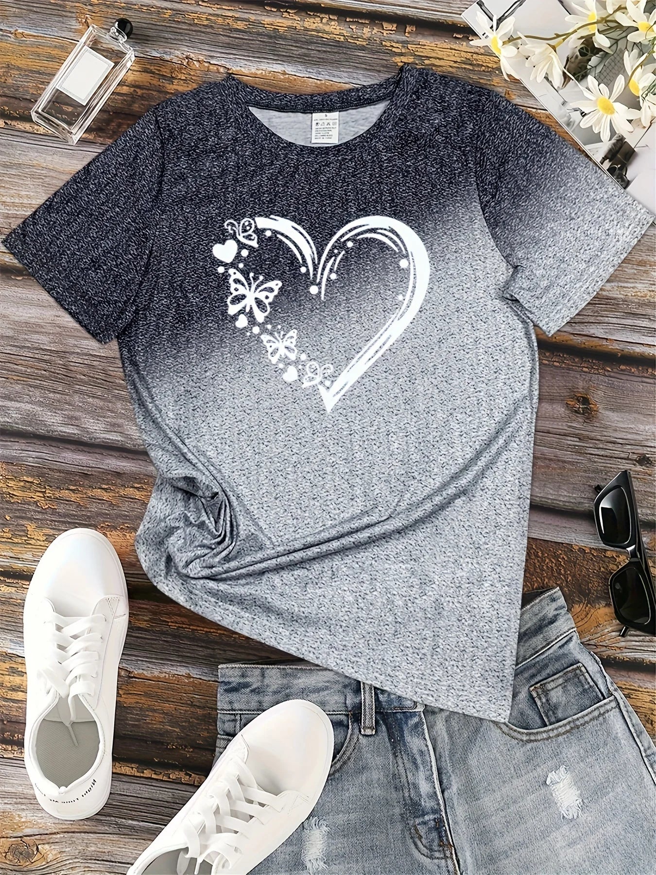 HeartBeat – Camicia Oversize da Donna con Stampa Cuore – Traspirante & Alla Moda