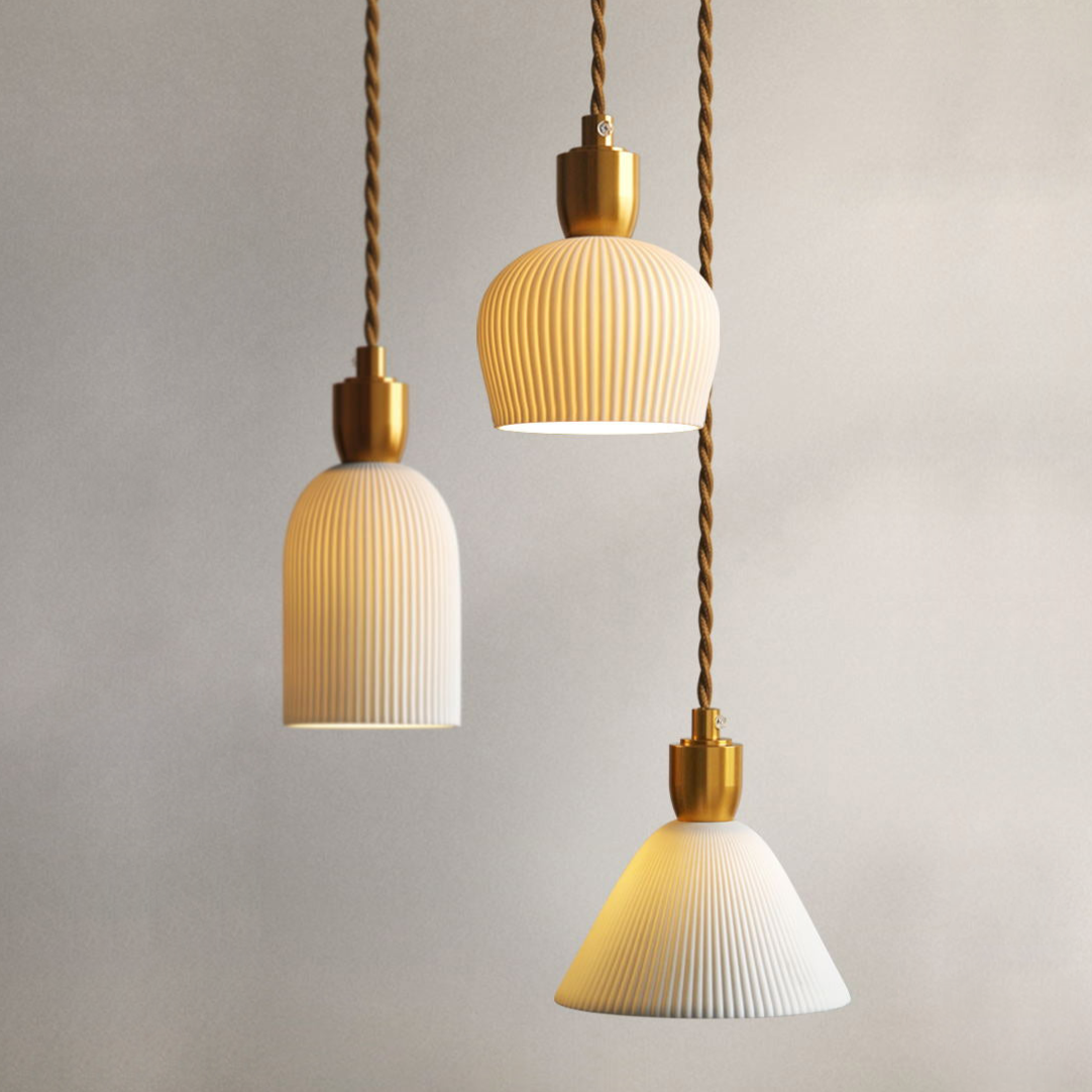 Lunare – Plisseret pendel lampe keramik & messing i 3 former