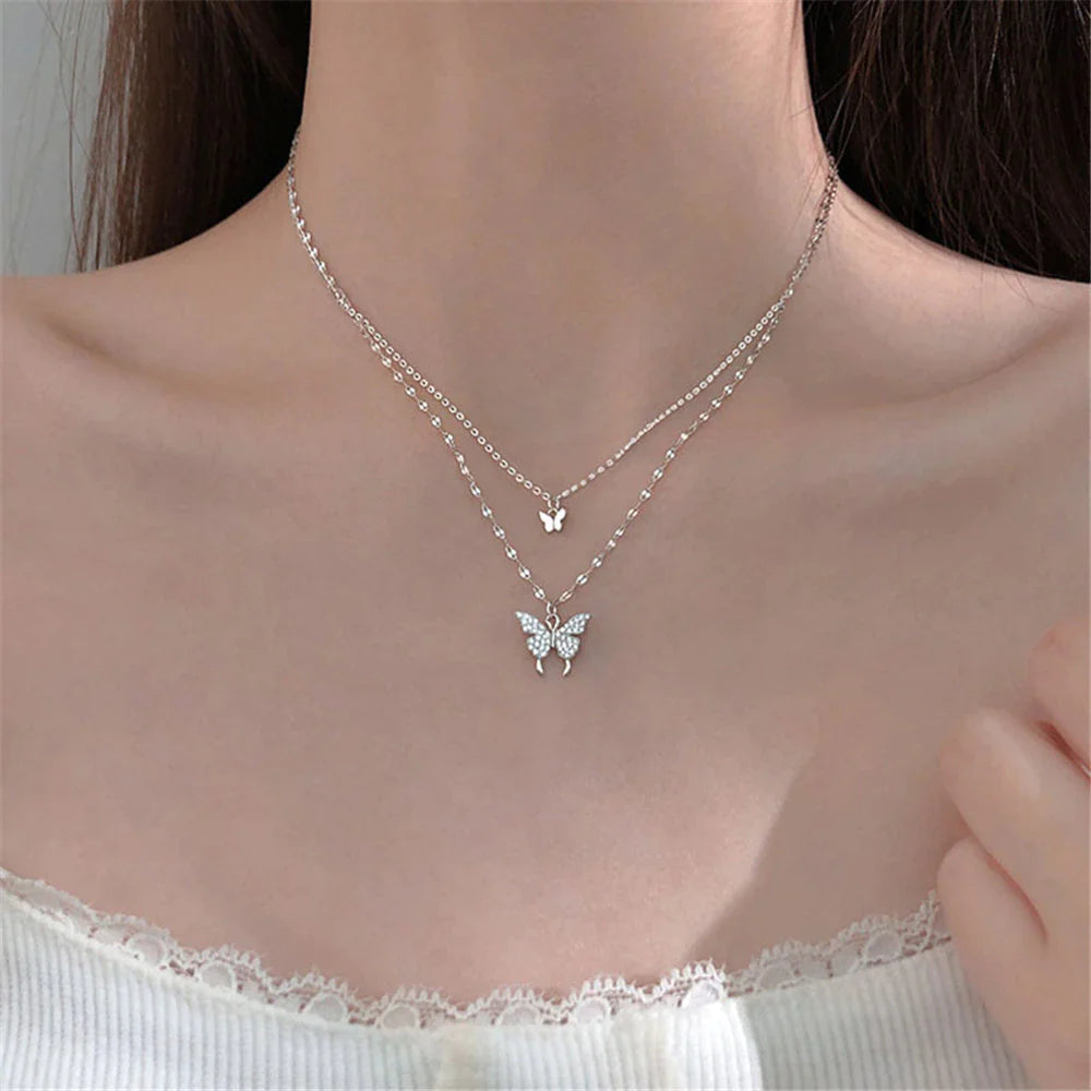 Mehrschichtiges Silberhalskettenset mit Zirkon-Schmetterling