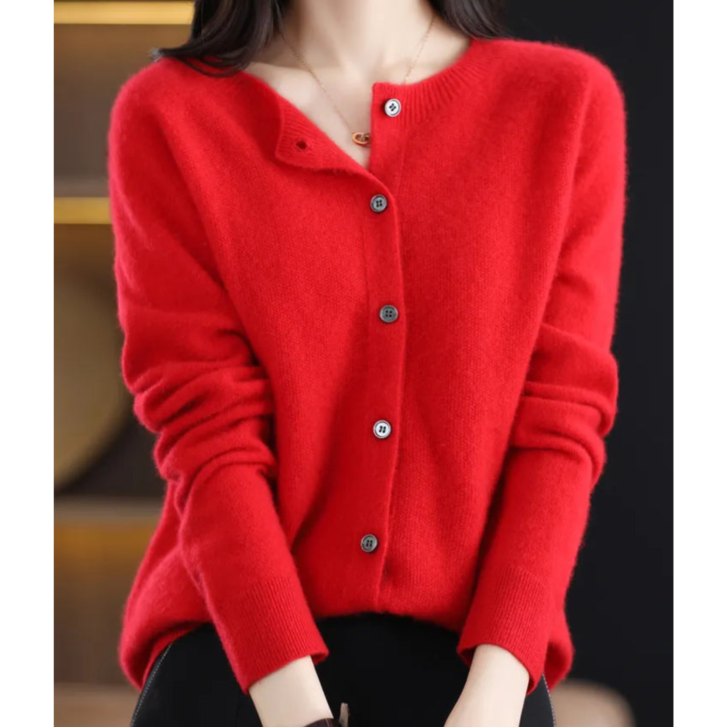 Damen Strickjacke aus Merinowolle – Fein, Klassisch & Hochwertig