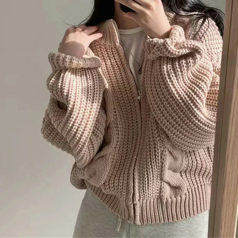 Strickjacke mit grobem Zopfmuster - Ryleigh