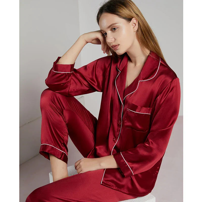 Luxuriöses Pyjama-Set aus Seide für Frauen - Velda