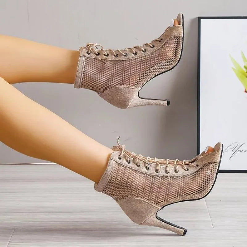 Walburga - Knöchelsandalen mit Mesh-Obermaterial