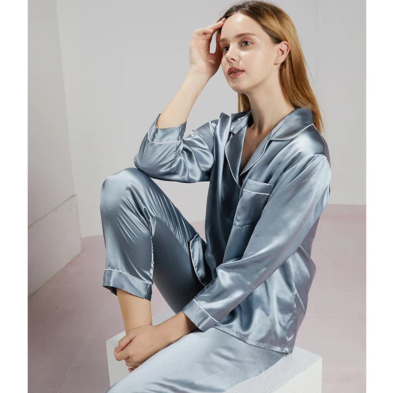 Luxuriöses Pyjama-Set aus Seide für Frauen - Velda