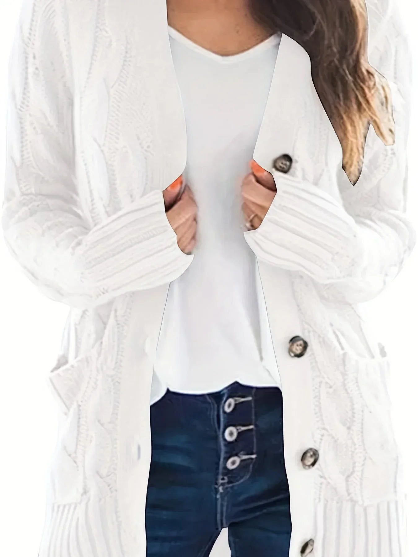 Kuschelige Strickjacke mit Knöpfen - Yalena