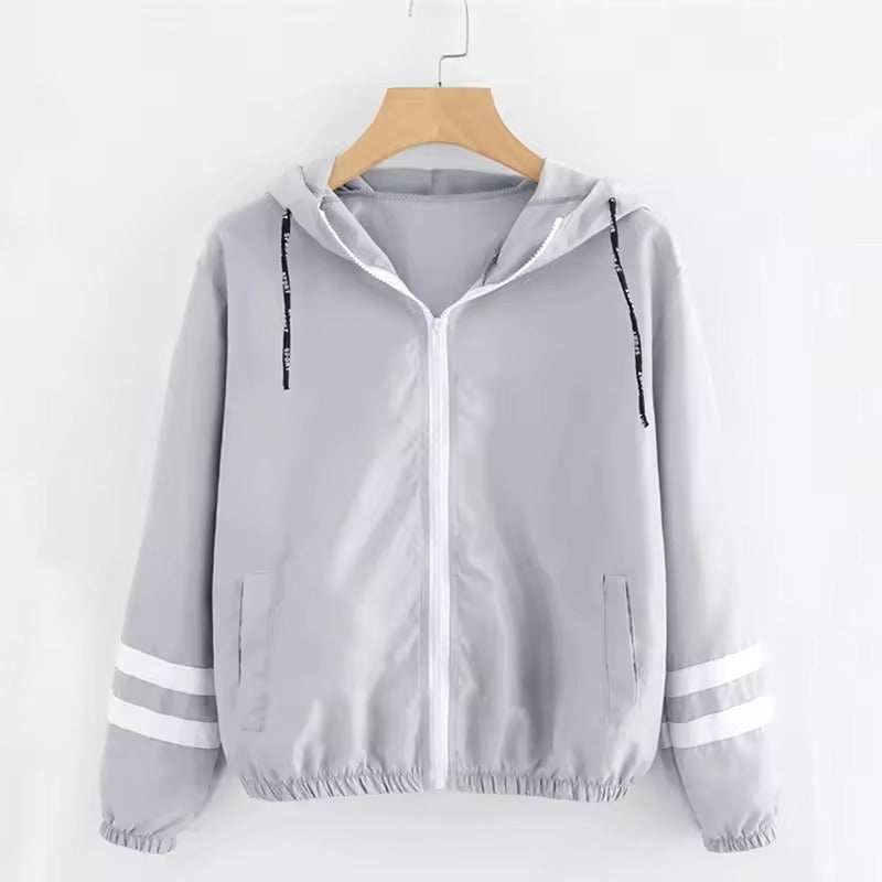 Schicker Regenmantel für Frauen | Stylisch und bequem bei jedem Wetter