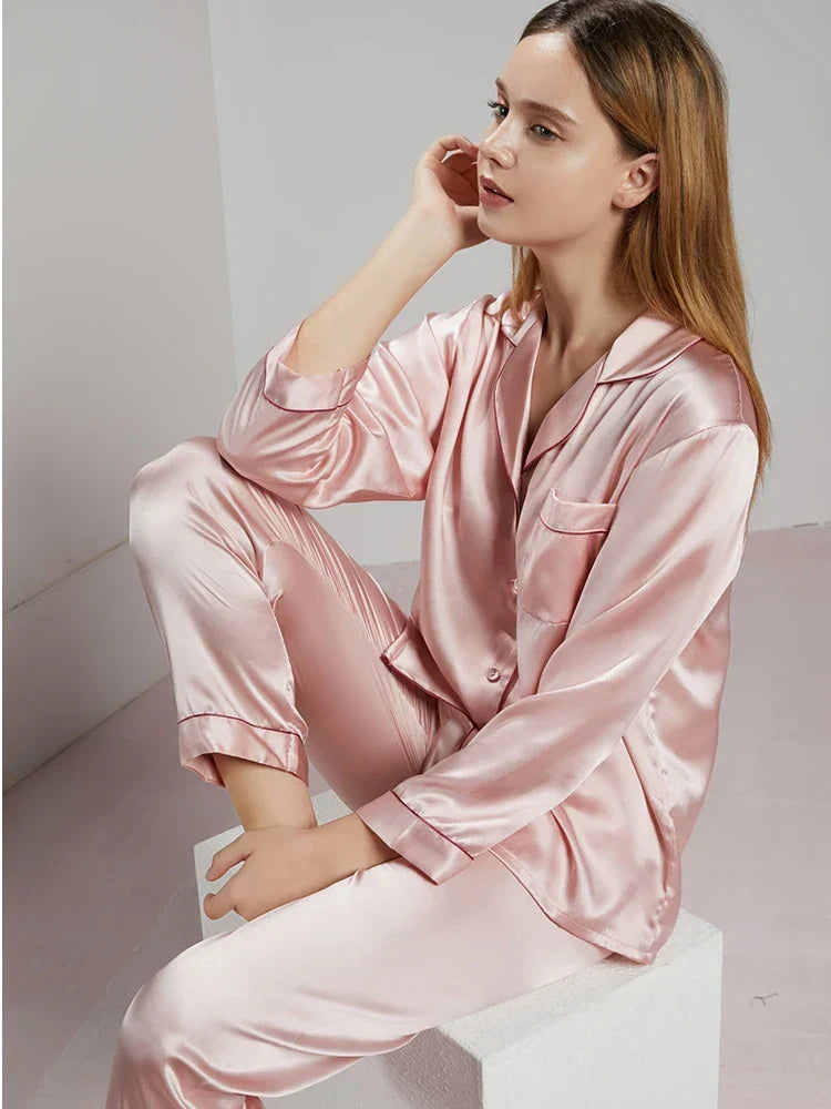 Luxuriöses Pyjama-Set aus Seide für Frauen - Velda
