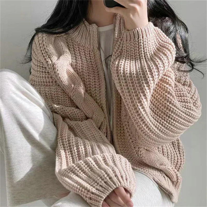 Strickjacke mit grobem Zopfmuster - Ryleigh