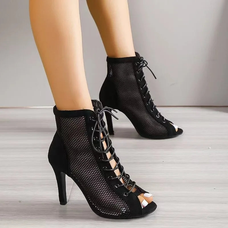Walburga - Knöchelsandalen mit Mesh-Obermaterial