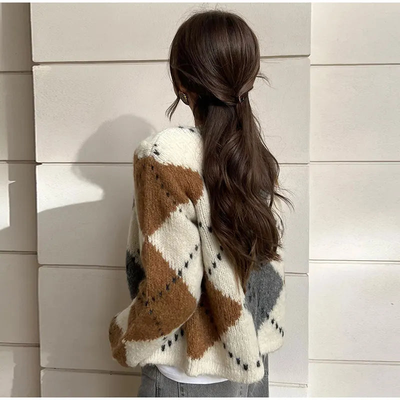 Kaye cardigan | Cardigan con scollo a V, abbottonatura e stampa a quadri