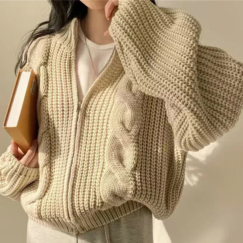 Strickjacke mit grobem Zopfmuster - Ryleigh