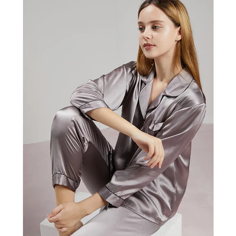 Luxuriöses Pyjama-Set aus Seide für Frauen - Velda