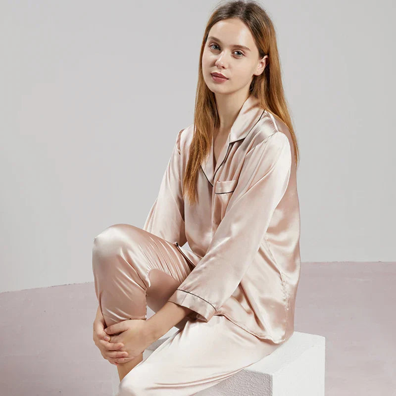 Luxuriöses Pyjama-Set aus Seide für Frauen - Velda