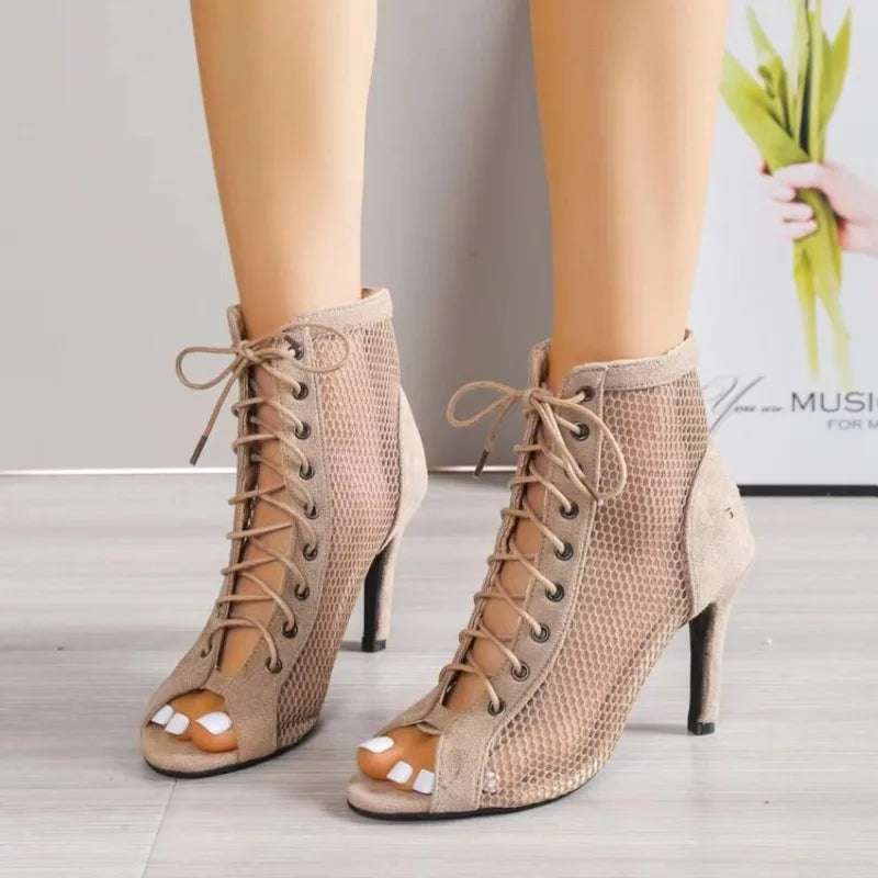 Walburga - Knöchelsandalen mit Mesh-Obermaterial