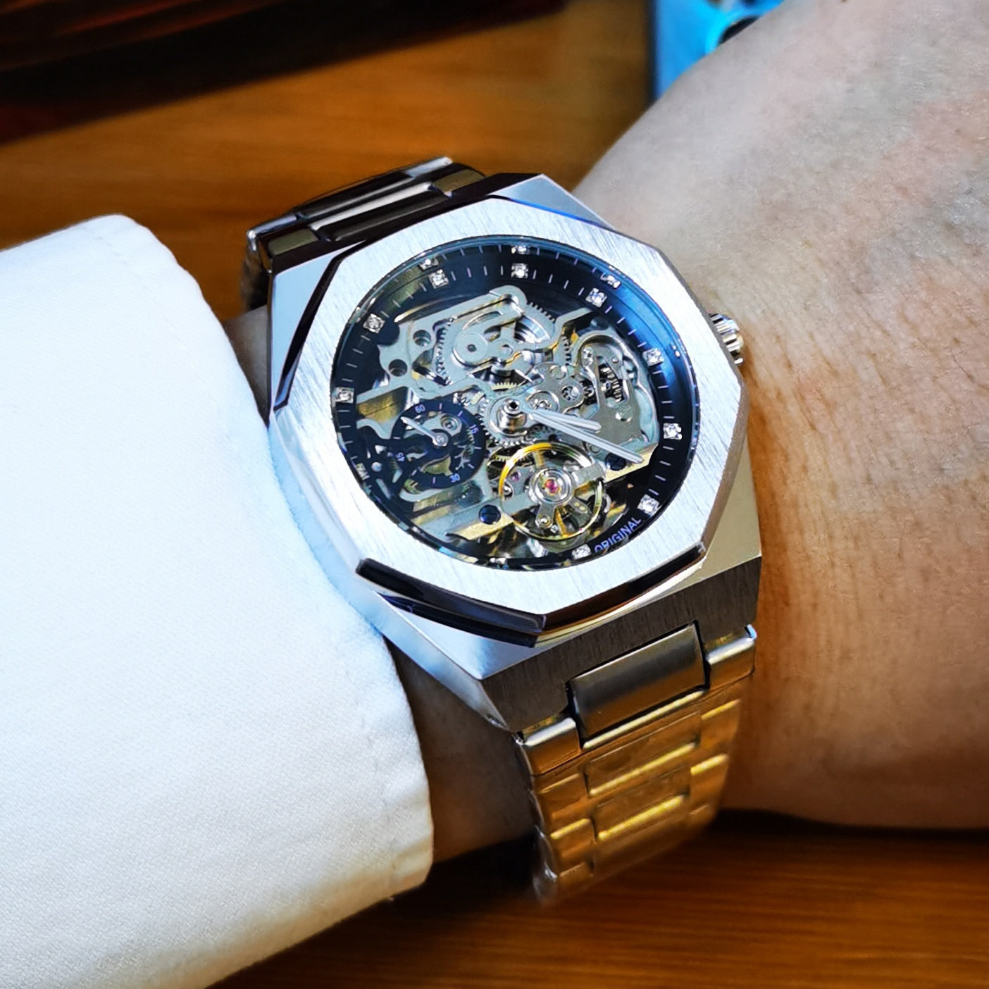 Devako Skeleton Automatik Uhr - Edelstahlband mit durchbrochenem mechanischem Uhrwerk