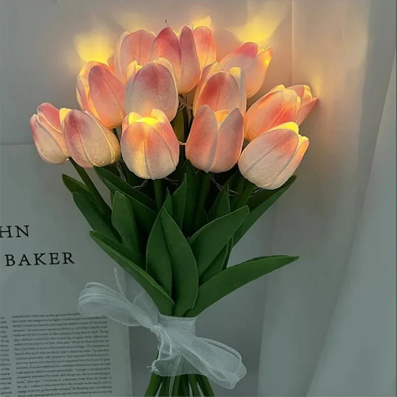 TulipGlow – Bærbar LED Tulipan Natlampe med Varmt Lys – Dekorativ