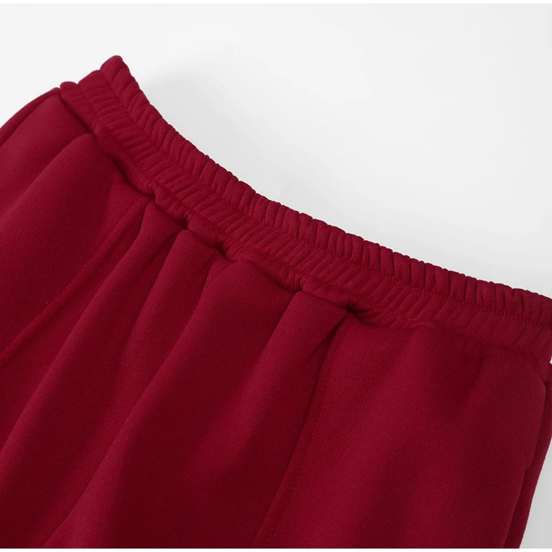 Kaila Trainingsanzug | Stylisches langärmeliges Oberteil und dazu passende Hose