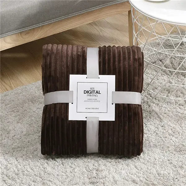 SoftLoom – Flauschige Flanell-Decke Gestreift für Sofa, Bett & Reisen