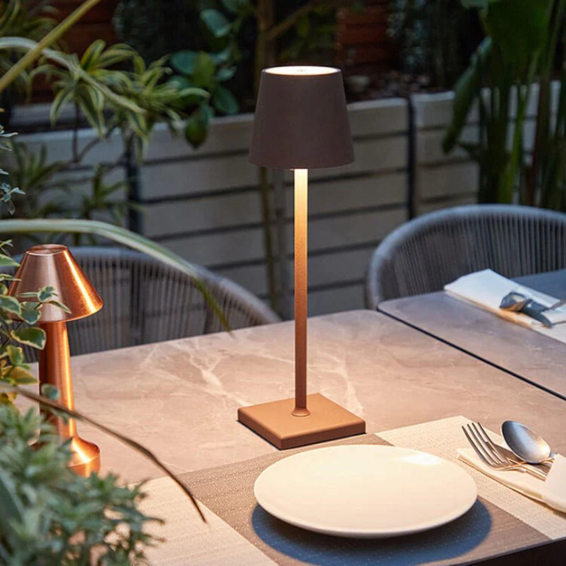 LumiFlex – Trådløs LED-bordlampe med touchstyring & dæmpbar