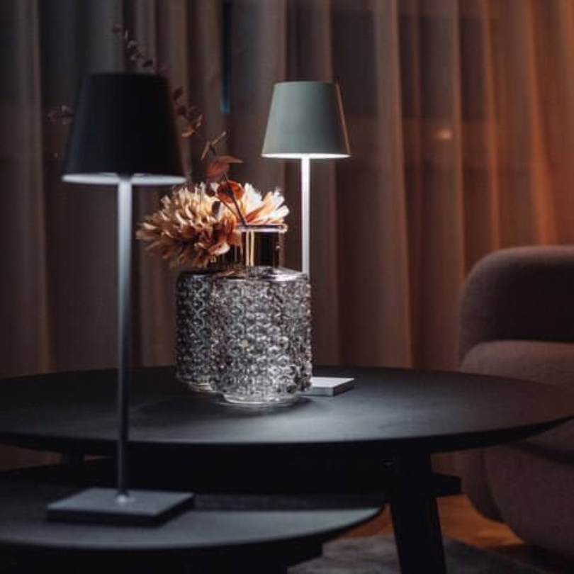 LumiFlex – Trådløs LED-bordlampe med touchstyring & dæmpbar