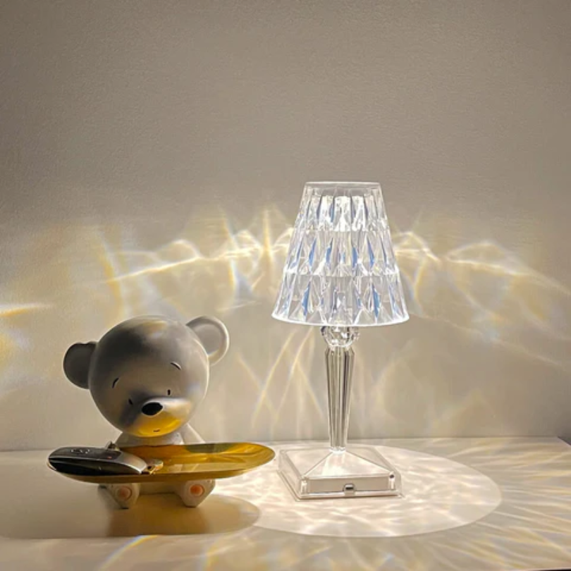 LumiÉclat – Krystal bordlampe moderne – Elegant design & varmt lys