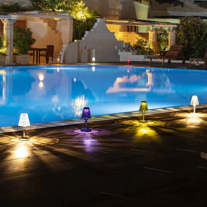 LumiÉclat – Krystal bordlampe moderne – Elegant design & varmt lys
