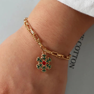 Doppellagiges Weihnacht-Charme-Armband mit Festtagsanhängern