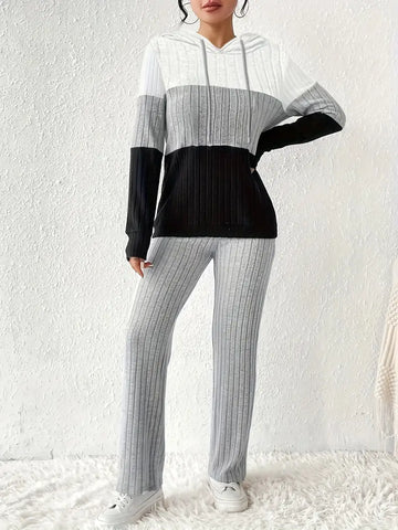 Damen-Kapuzenpullover und Hosen-Set - Quinci