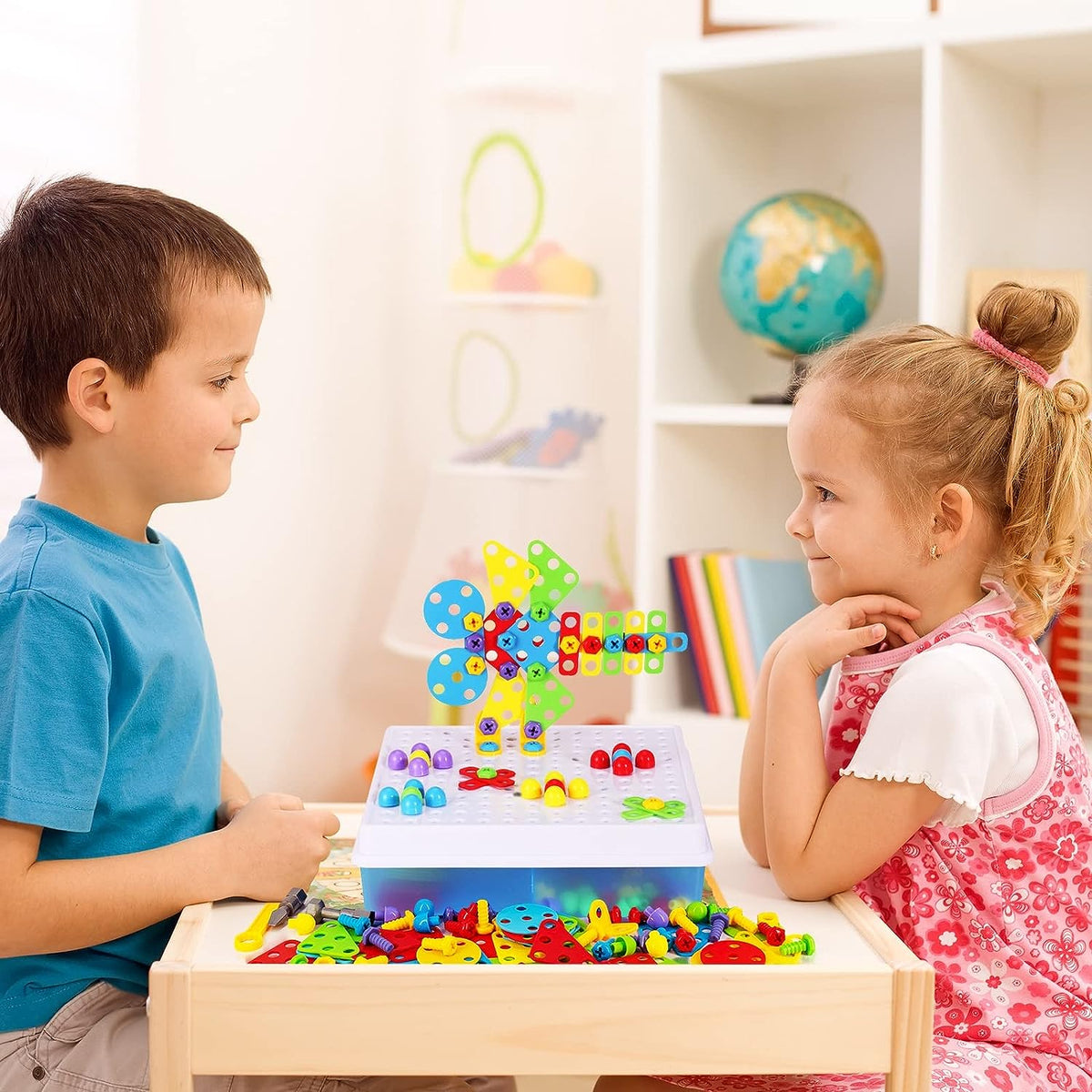 Kreativbaukasten mit Spielzeugbohrmaschine - BuildyDrill