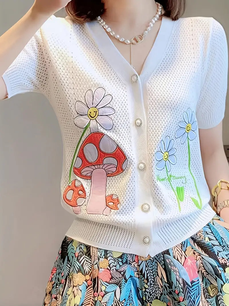 Mersie | Cardigan à col en V avec motif fleurs et champignons pour un look ludique