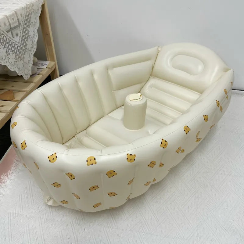 AquaCuddle – Oppustelig babybadekar til rejse og hjem – foldbar og sikker