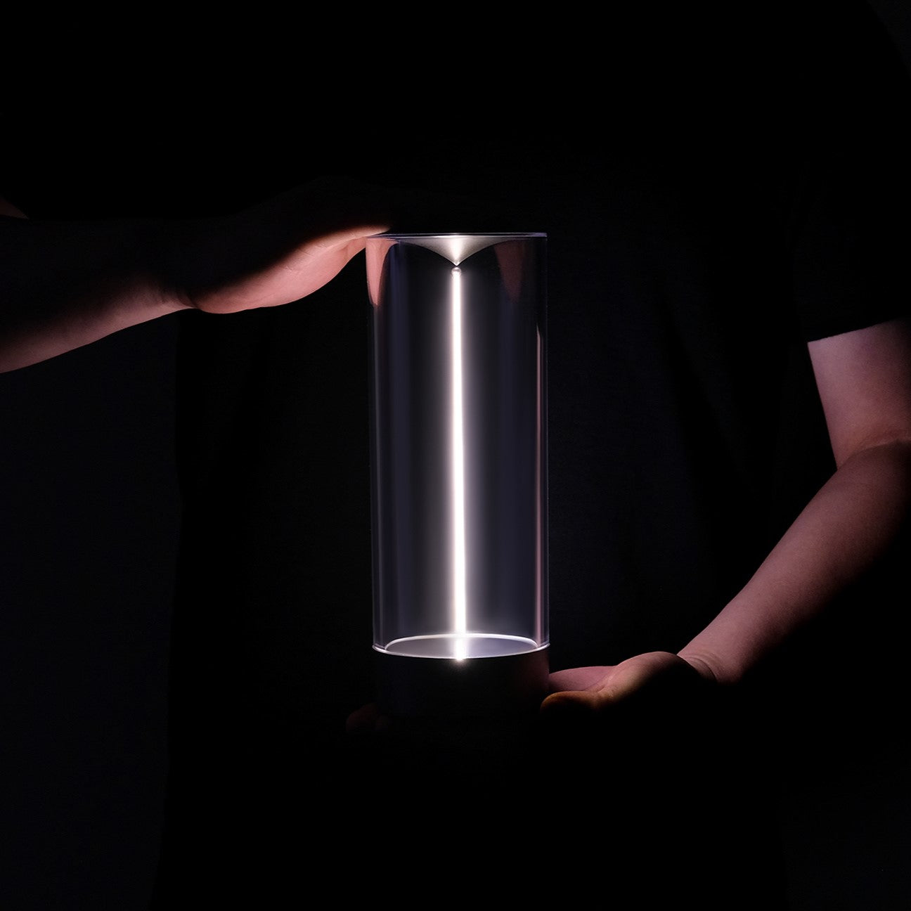 GlowBeam - Modernes Beleuchtungsgerät