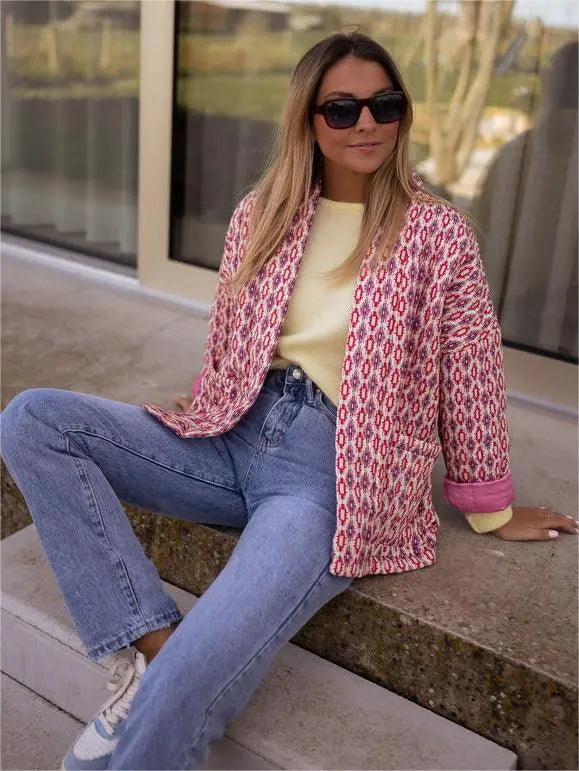 Charmante rosa Strickjacke mit Druck - Tinsley