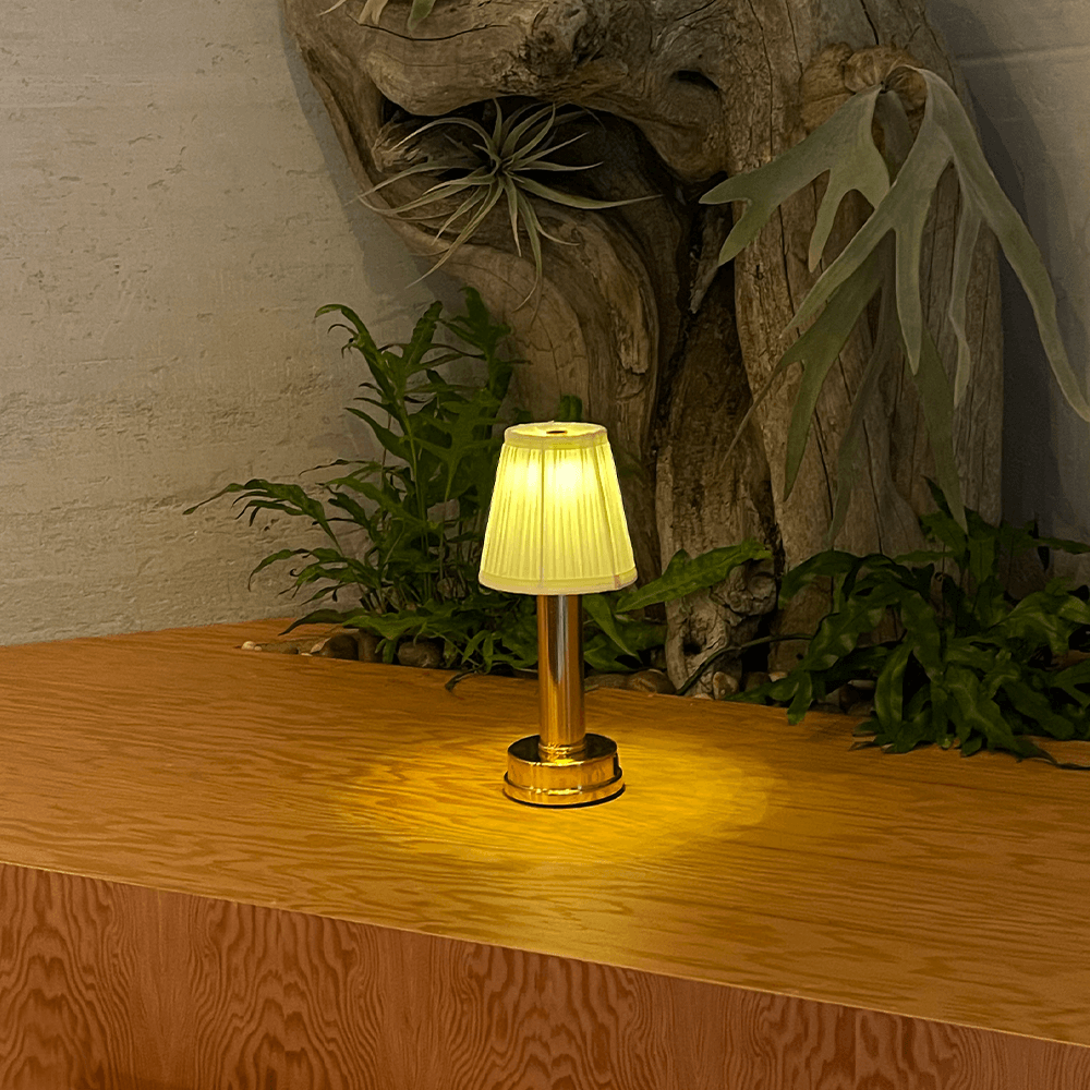 Devako CozyGlimmer – Antik-Look Tischlampe mit dimmbarem LED-Licht & luxuriösem Design