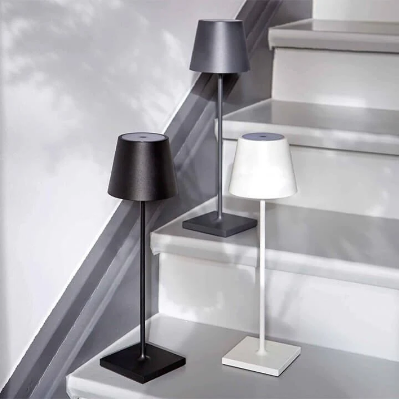 LumiFlex – Trådløs LED-bordlampe med touchstyring & dæmpbar