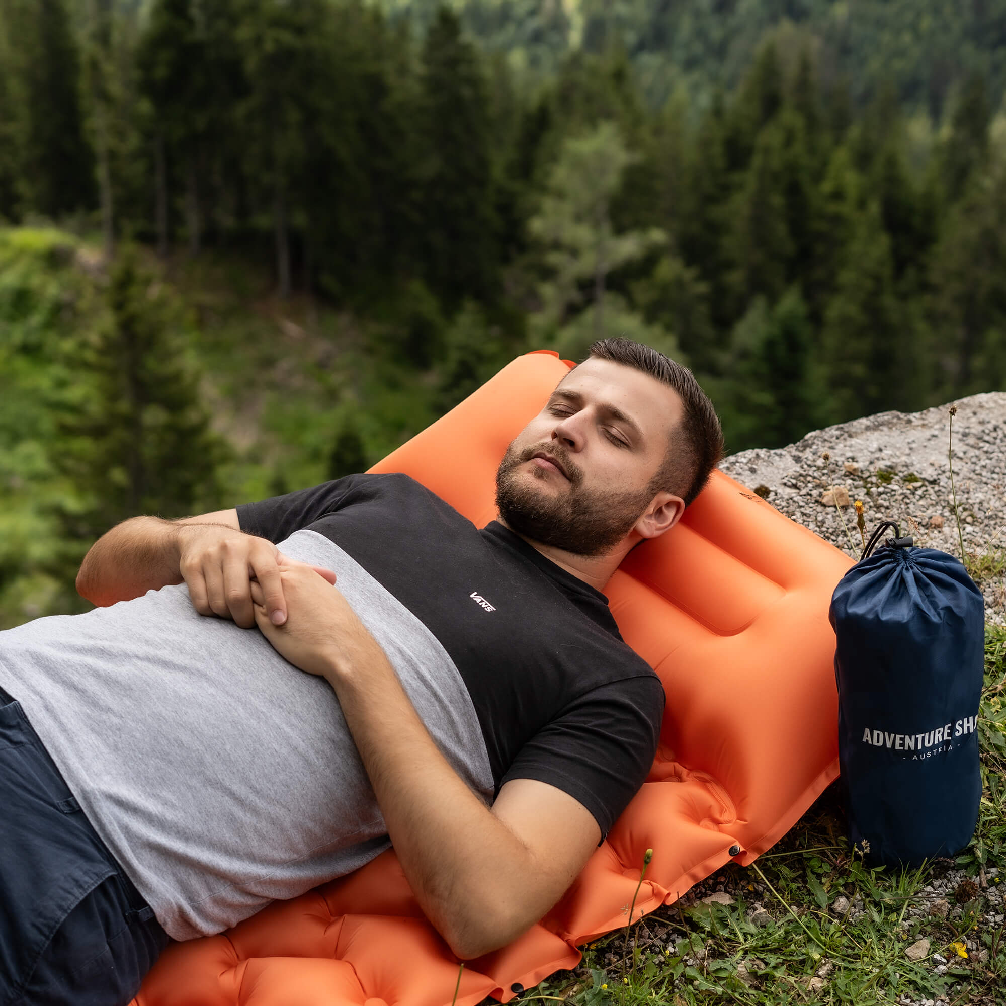 Devako Ultraleichte & Kompakte Isomatte – Perfekt für Unterwegs