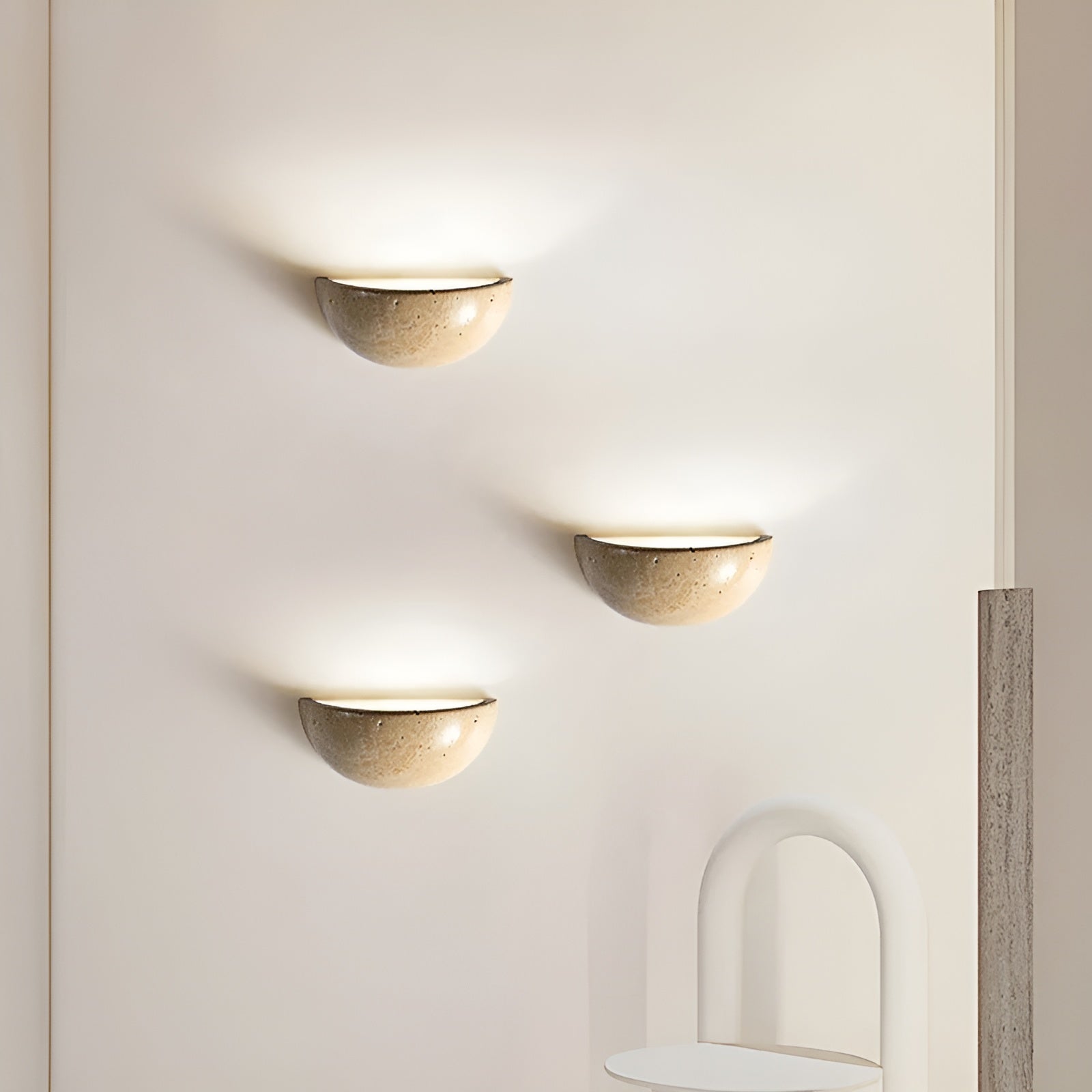 ZenGlow – Halbmond LED-Wandleuchte – Wabi-Sabi Minimalistisches Design