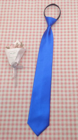 Devako Zeldony - Traditionelle Satinweste mit Krawatte und Einstecktuch