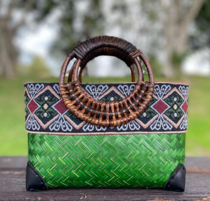 Devako Sakura | Strand und Boho Style Modische Tasche aus geflochtenem Bambus