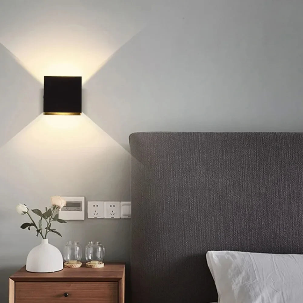Elegante LED-Wandleuchte – Sanftes Licht für eine gemütliche Atmosphäre